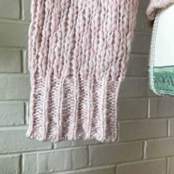 𝅺360 Cashmere Abbot sweater loose knit soft rose size M Barbie core gorp… - Picture 7 of 11